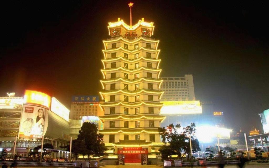 Jinjiang Inn Zhengzhou Railway Station Erqi Square Metro Station Экстерьер фото